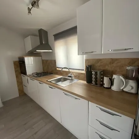 Ivica Apartamento *